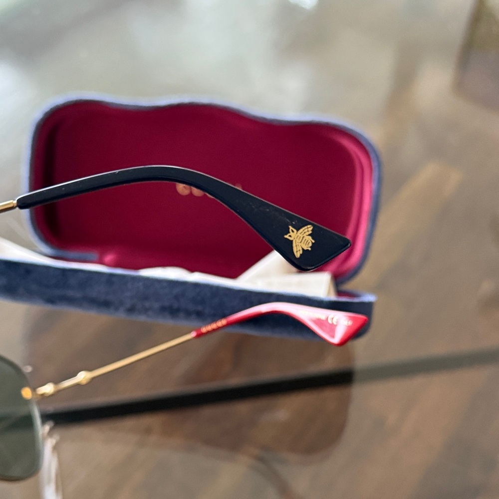Gucci Gold Frame Sunglasses EUC - Picture 8 of 10